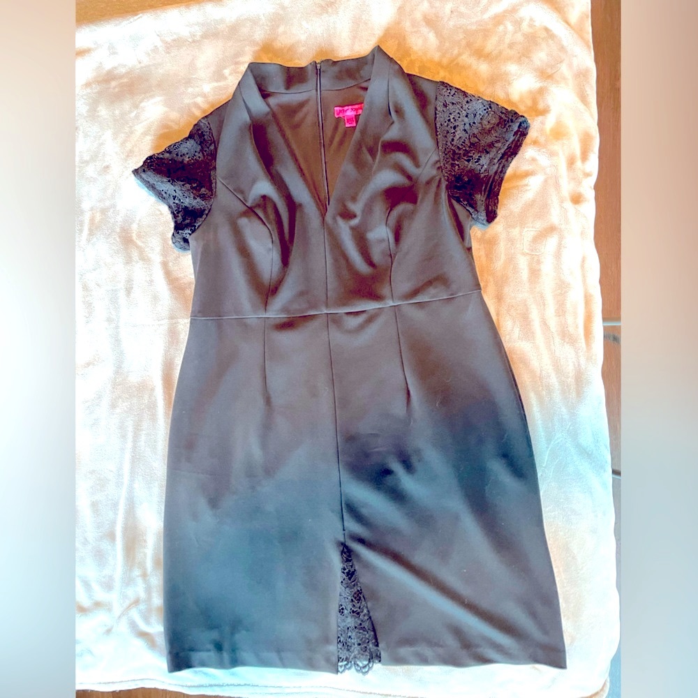 Betsey Johnson sheath dress 14w